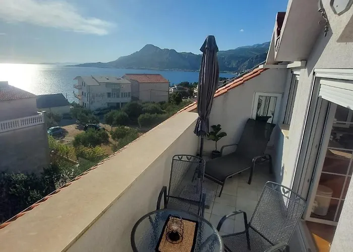 Dream House Blue Sky *