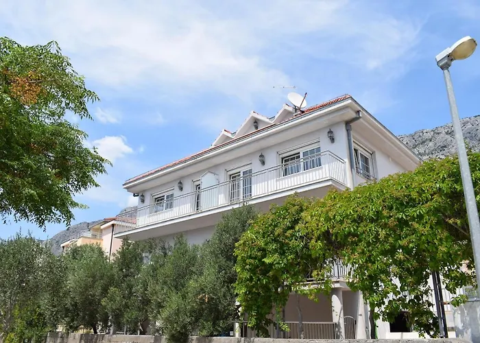 Dream House Blue Sky Daire *